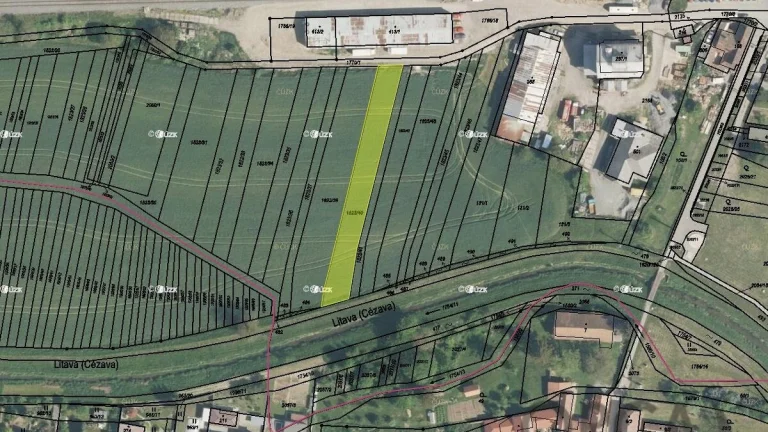 Podíl na zajímavém investičním pozemku 484 m2 v k. ú. Nesovi
