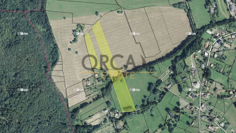Prodej spoluvlastnického podílu 0,8 ha na pozemcích v k.ú. B