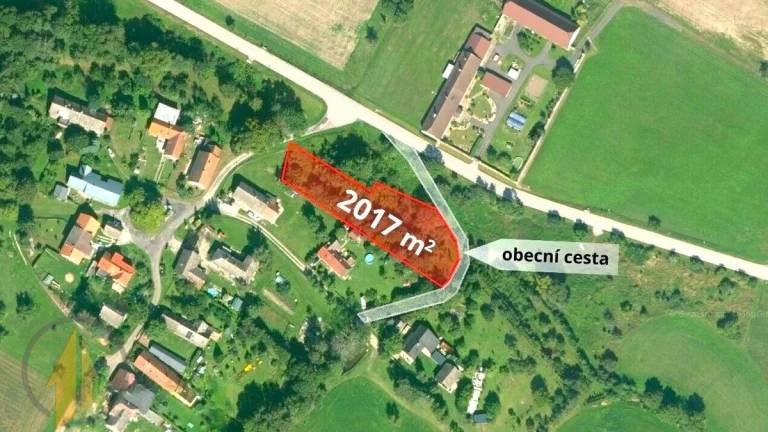 Prodej stavebního pozemku v oblíbené obci Tetín, 2 km od měs