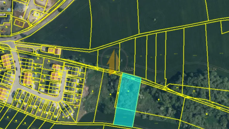 Prodej zemědělského pozemku o výměře 2707 m2 v obci Zlonín