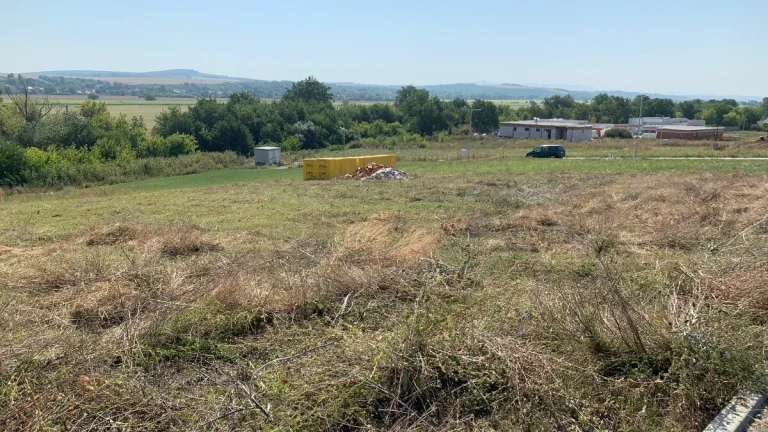 STAVEBNÝ POZEMOK LEVICE-KALINČIAKOVO