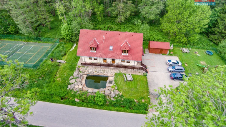Prodej nájemního domu, 254 m², Stožec
