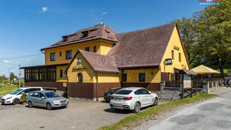 Prodej hotelu, 7610 m2, Černá Voda