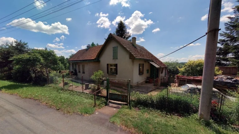 Rodinný dům s pozemky v obci Skořice, okres Rokycany