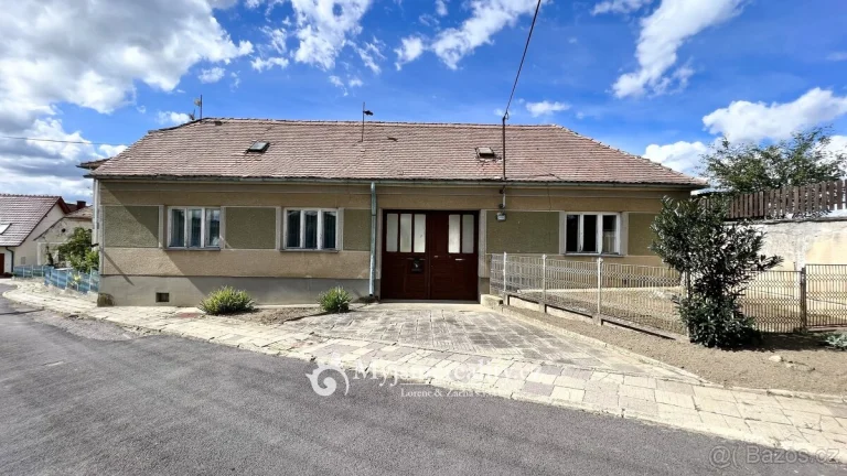 Prodej rodinné domy, 380 m2 - Znojmo - Mramotice