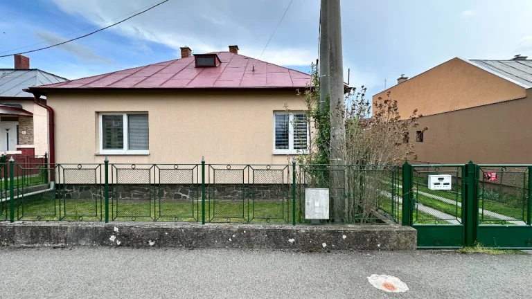 REZERVOVANÝ - Prenájom RD od 1.6 v lokalite pod Hrádkom