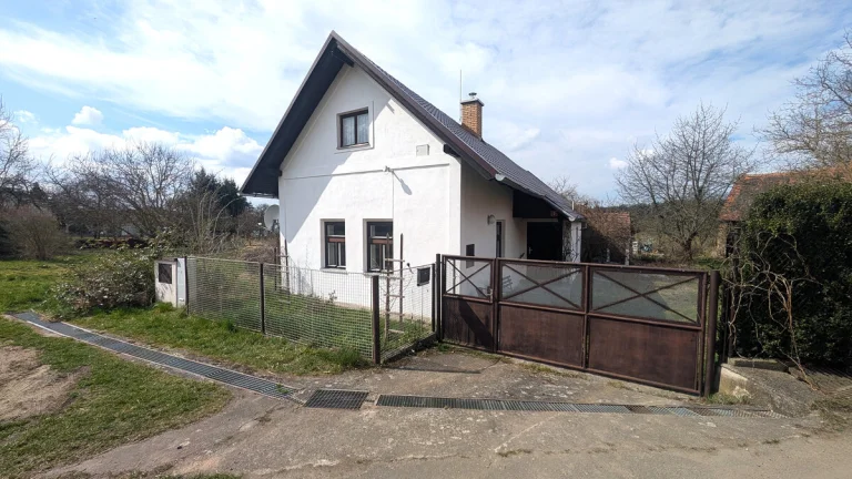 Prodej, rodinný dům, 1 208 m2, Tchořovice