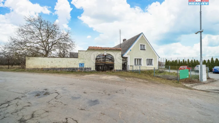 Prodej rodinného domu, 88 m², Chlum