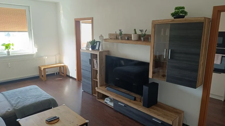 Na dlhodobý prenájom, 3 izb.zariadený byt Klokočina