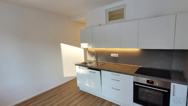 Prodej družstevního bytu 1+1 v Trutnově