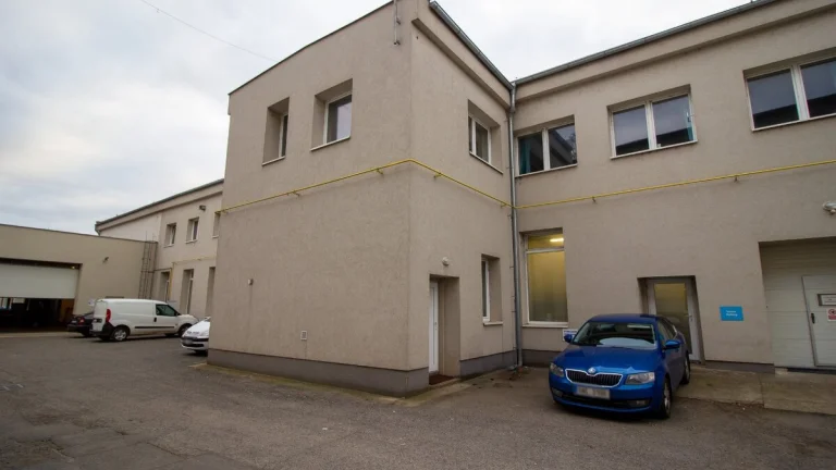Pronájem skladového prostoru 826 m² – Brandýs nad Labem, kom