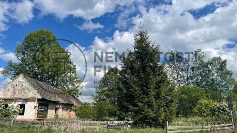 Prodej chalupy k rekonstrukci s pozemkem 657 m2, Ponědrážka,