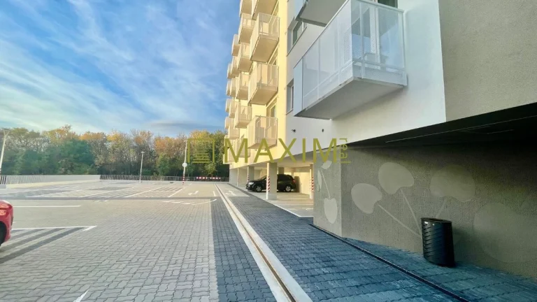 Vonkajšie parkovacie státie, novostavba Ovocné sady, Ivánska