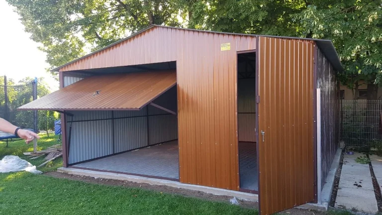 PLECHOVÁ GARÁŽ 5 X 6m IMITÁCIA DREVA