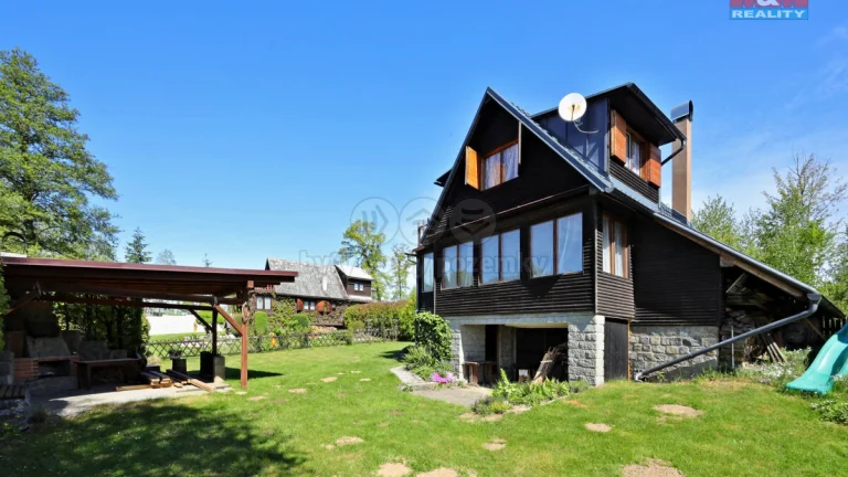 Prodej 1/2 podílu chaty ve Šlapanově, Kněžská, Šachotín