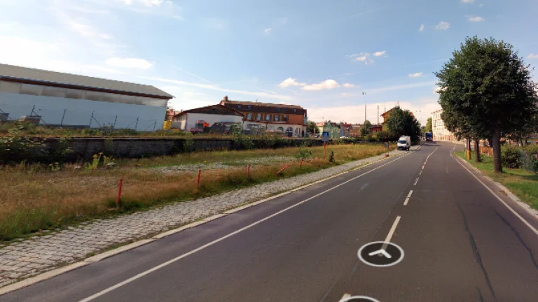 Pronajmu reklamní plochu na frekventované ulici Okružní v Aš