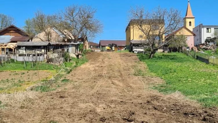 Stavebný pozemok LESENICE