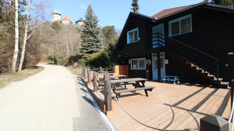 BRANDreal – prenájom chaty s reštauráciou, Smolenice