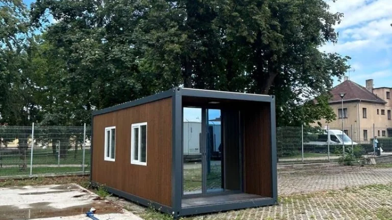 Obytný kontejner PMP 3x7 m s obložením WPC
