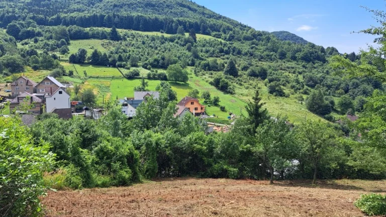 Ponúkame na predaj slnečný pozemok okres Prievidza