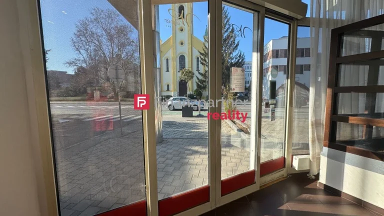 NA Prenájom Obchodný priestor Dunajská Streda na Hlavnej ul