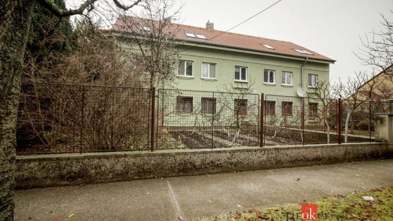 Na predaj 4 izbový byt v tichej lokalite v Trnave