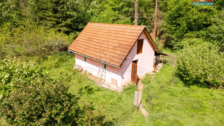Prodej domku se zahradou, 36 m², Malé Březno