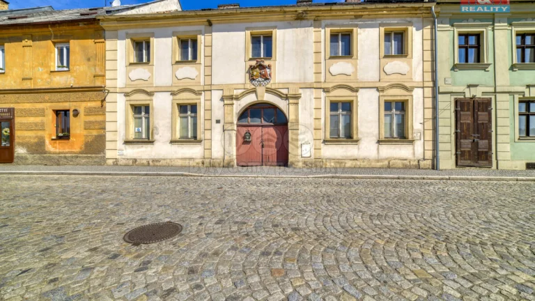 Prodej historického objektu, 595 m², Manětín