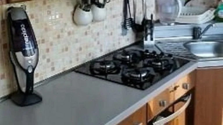 Predaj slnečný 2 izbový byt, 56 m2, Zvolen, - cena 93 000€