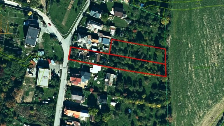 Na predaj pozemky 3175m2 určené k výstavbe rodinných domov -