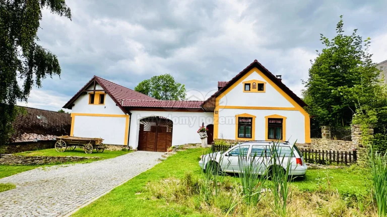 Prodej rodinného domu 6+kk, 2152 m2, Nahořany, Rodná