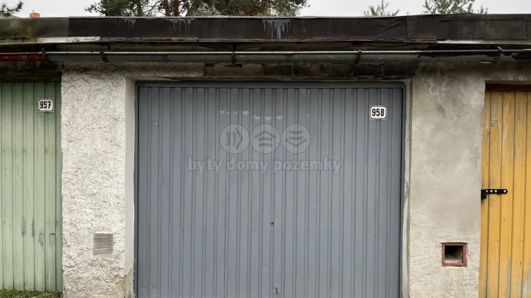 Prodej garáže, 17 m², Žatec, ul. Klostermannova