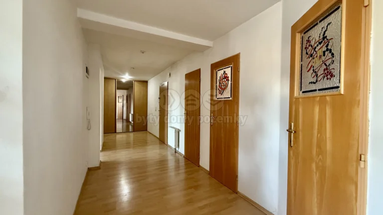 Prodej bytu 4+1, 180 m², Opava, ul. Komenského