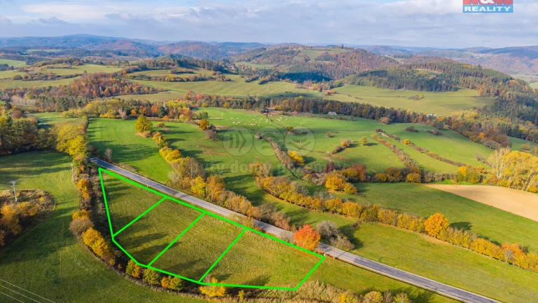 Prodej čtyř pozemků k bydlení, 4908 m², Milešov