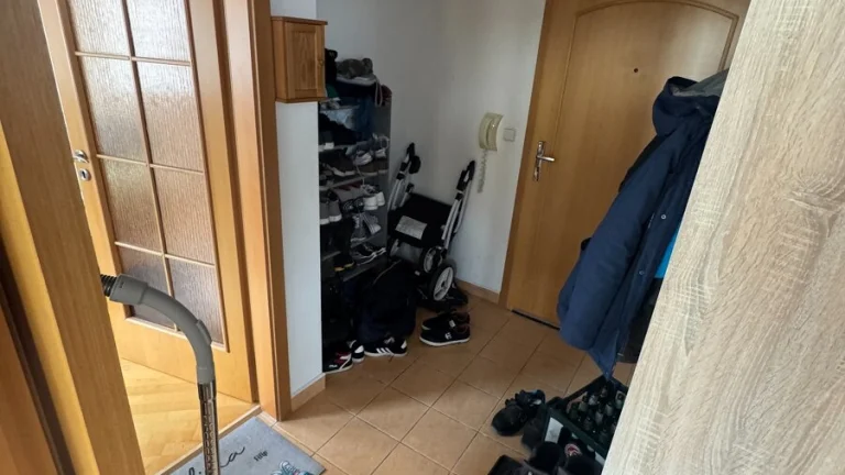 Prostor vhodný k bydlení 3 KK v centru Jablonce nad Nisou od