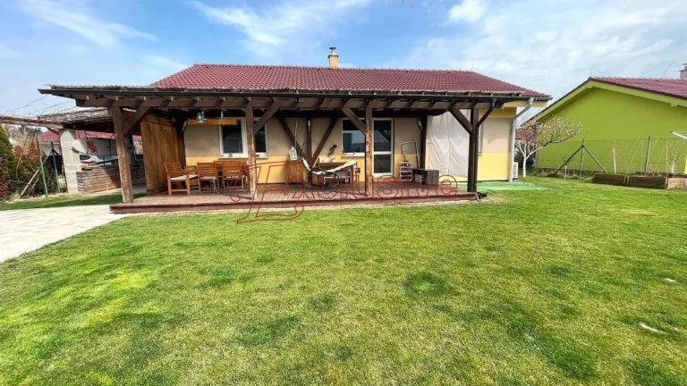 Novostavba 4 izbového bungalovu vo Hviezdoslavove
