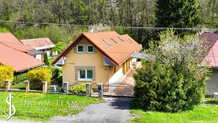 6 izbový komplet zrekonštruovaný rodinný dom Svätý Anton