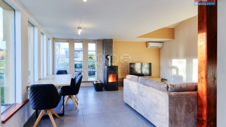 Prodej rodinného domu, 100 m², Dožice
