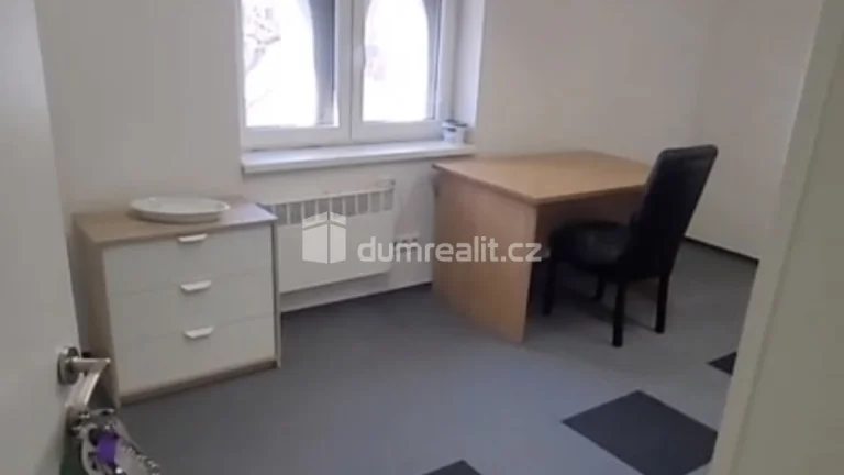 pokoj 16m2 Praha Hostavice