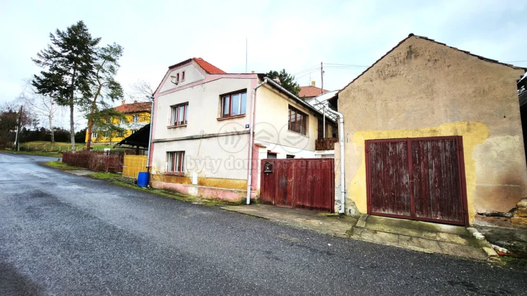 Prodej rodinného domu, 150 m², Chraberce