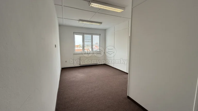 Pronájem kancelářského prostoru, 21 m², Blatná