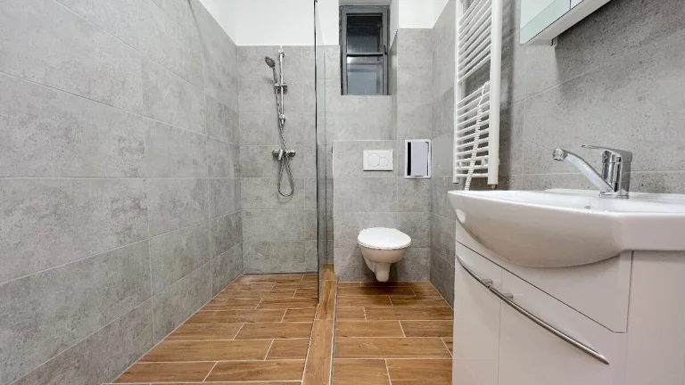 Pronájem prostorného bytu 2+1, 50 m2 - ul. Slovenská, Znojmo