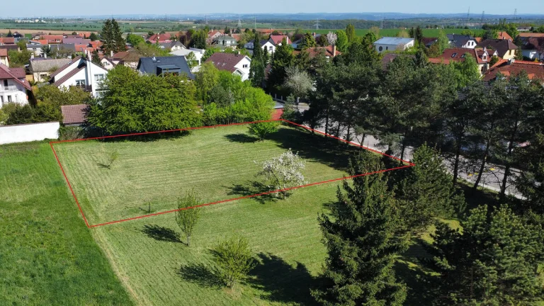 Prodej krásného pozemku pro bydlení, 1142 m2, Ořech, Praha -