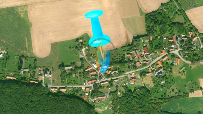 Prodej zasíťovaného stavebního pozemku o CP 2594 m2 se zákla