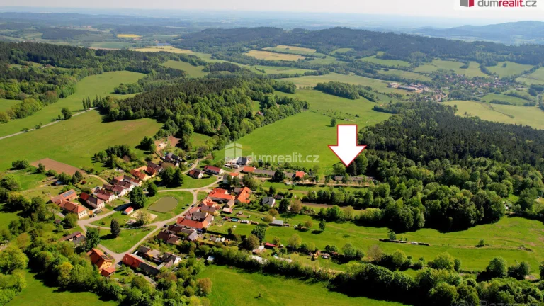 K prodeji, stavební pozemek o výměře 3996 m2 se stavbou k de