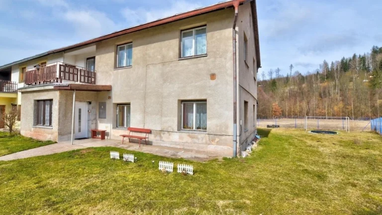 Prodej rodinné domy, 180 m2 - Hostinné