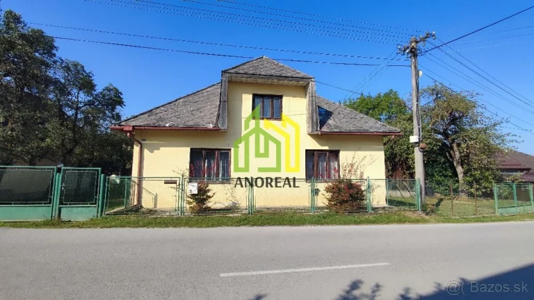 Na predaj rodinný dom s hospodárskou budovou, Stráňavy, 799