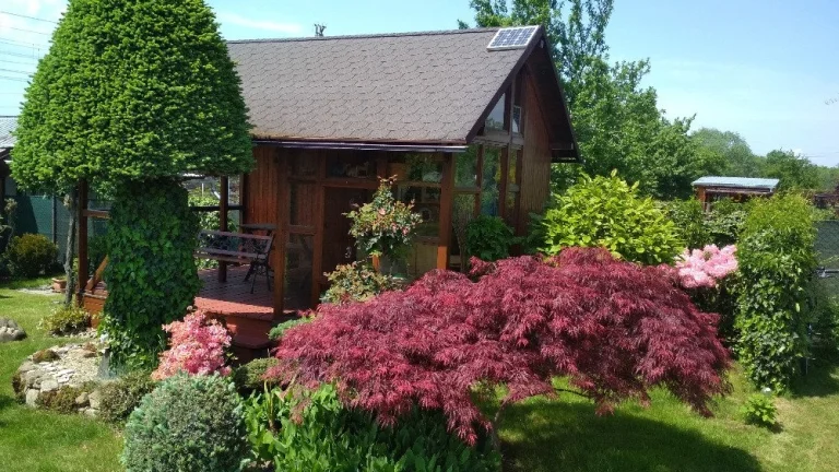 Prodej udržované zahrady s chatkou 256 m2 - Otrokovice
