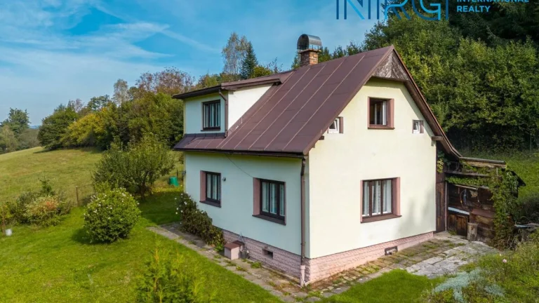 Prodej rodinného domu 3+1 115 m2, pozemek 3 107 m2, Bořkov -