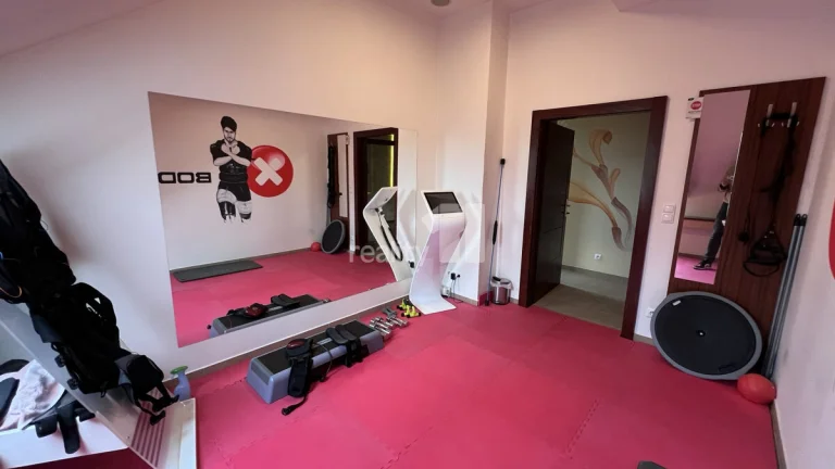 Pronájem obchodního prostoru od 10 - 223m2